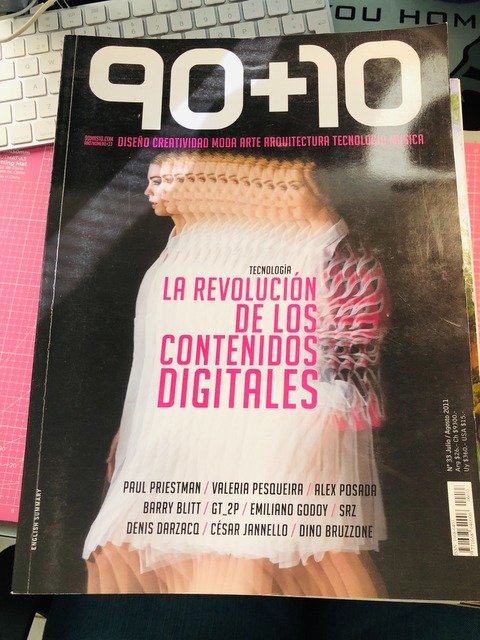 Revista 90+10 #33 - La revolución de los contenidos digitales.