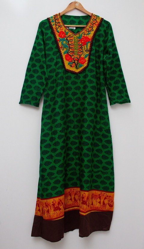 Vestido Verde pechera bordada