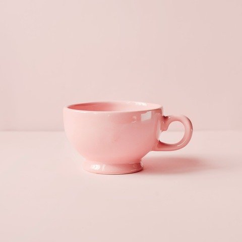 Taza de cerámica rosa claro