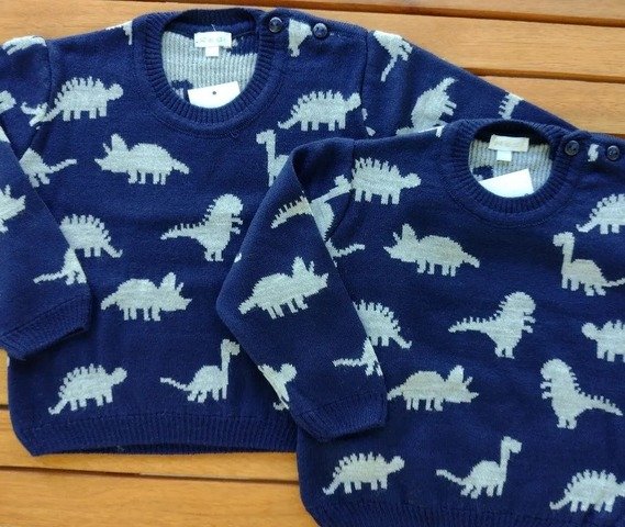 Sweater azul dinos