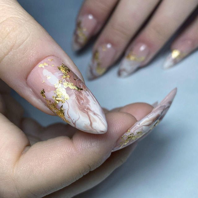 Esculpidas en Acrílico - Manicura Rusa